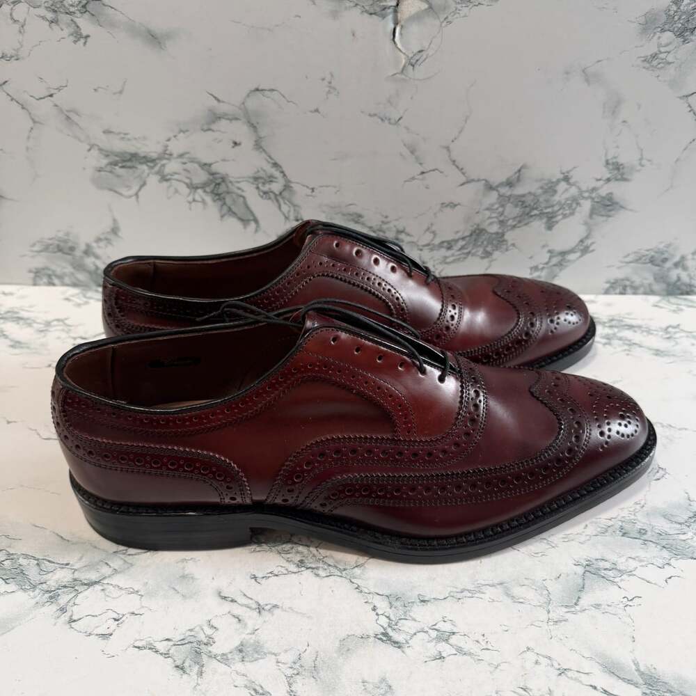 Allen Edmonds 10C Cambridge Shell Cordovan Wingtip Oxford Dress Shoe Burgundy